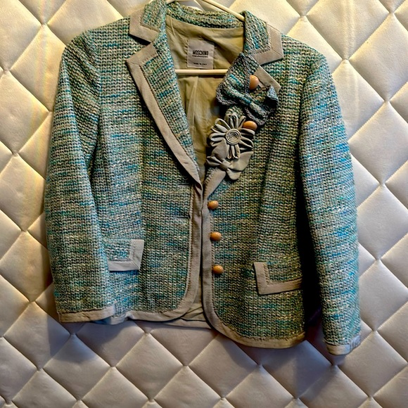 Blazer , beautiful detail- I will be taking this post down shortly - Picture 1 of 4